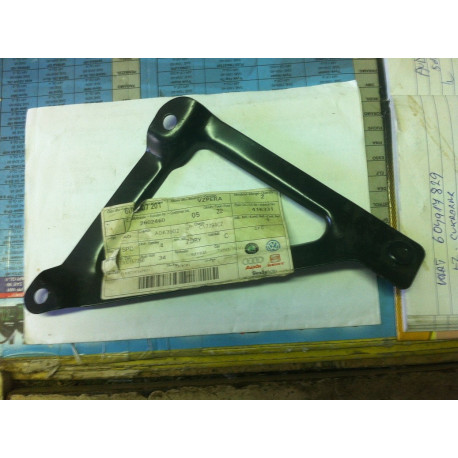 Vzpěra pro nárazník Levá Felicia