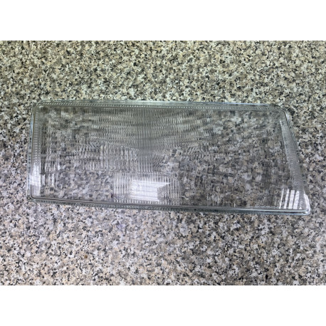 Sklo světlometu - P M 98