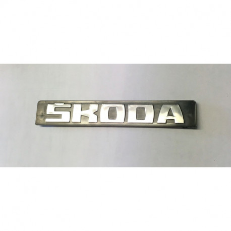 Nápis ŠKODA na přední masku Škoda 105/120/130 – originál 113792235