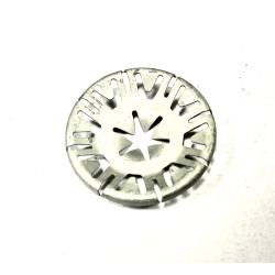 Matice plechová na spodní kryt motoru