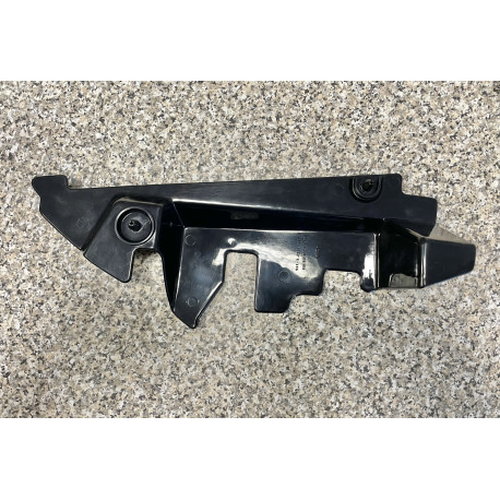 Kryt k chladiči Levý