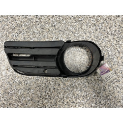 Mřížka nárazníku kolem mlhovky Levá