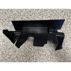 Kryt k chladiči Pravý