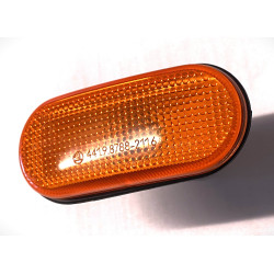 Blikač boční Felicia