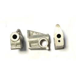 Kozlík čepu vahadel Š100-135  s mazacím otvorem