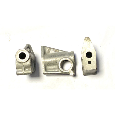 Kozlík čepu vahadel Š100-135  s mazacím otvorem