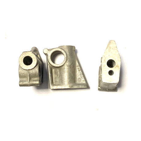 Kozlík čepu vahadel Š100-135  s mazacím otvorem