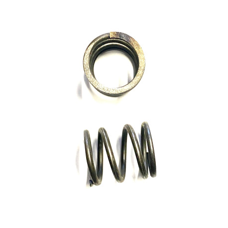 Pružina na sloupek řízení Š 105-135