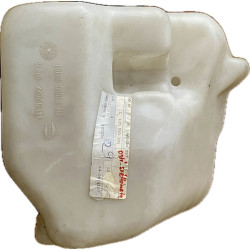 Nádobka na ostřikovače na 3 motorky Favorit