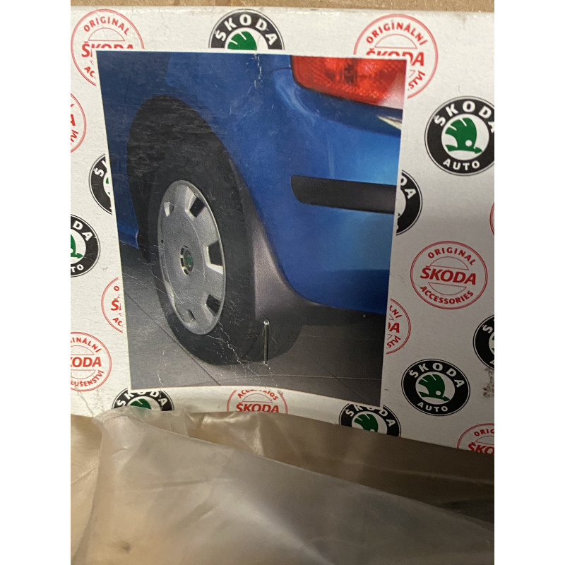 Zadní zástěrky Škoda Fabia I hatchback originál | KEA400013